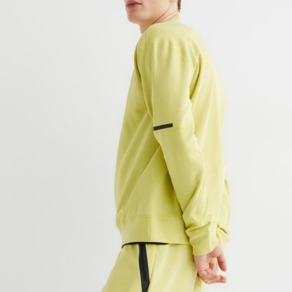 New Mens H&M Relaxed Fit Sweatshirt Yellow Pullover Crew Neck Sweater Size Large - Picture 6 of 9